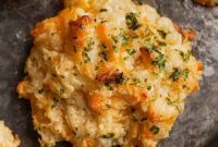 Copycat Red Lobster Cheddar Bay Biscuit Recipe That Melts in Your Mouth