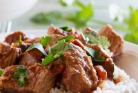 Slow Cooker Salsa Beef Roast: Tender Shredded Beef Recipe