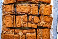 Ultimate Lotus Biscoff Brownies Recipe with Crunchy Biscoff Swirl