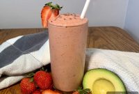 Dairy-Free Keto Strawberry Avocado Smoothie Recipe