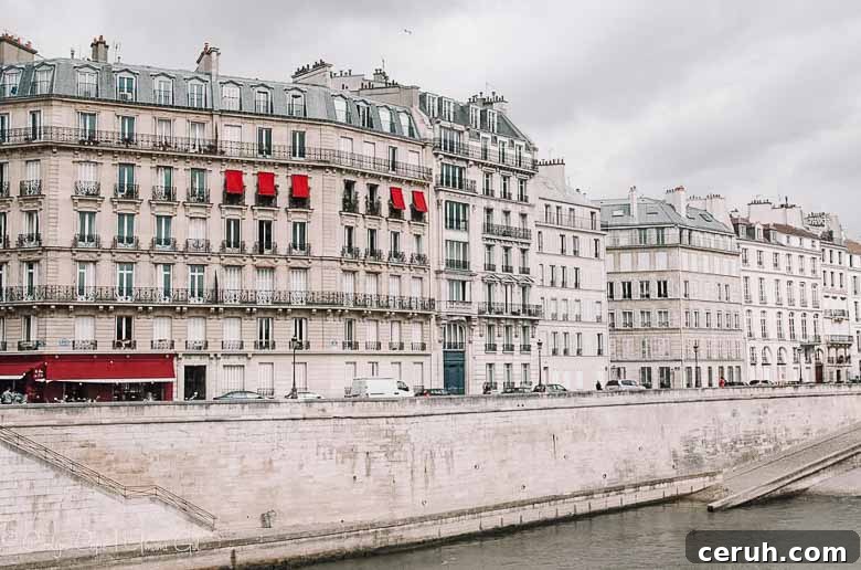 Outskirts of Ile Saint-Louis Paris | Umami Girl 780