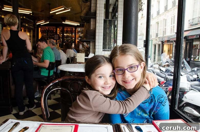 Sisters at Cafe St. Regis Ile Saint-Louis Paris | Umami Girl 780