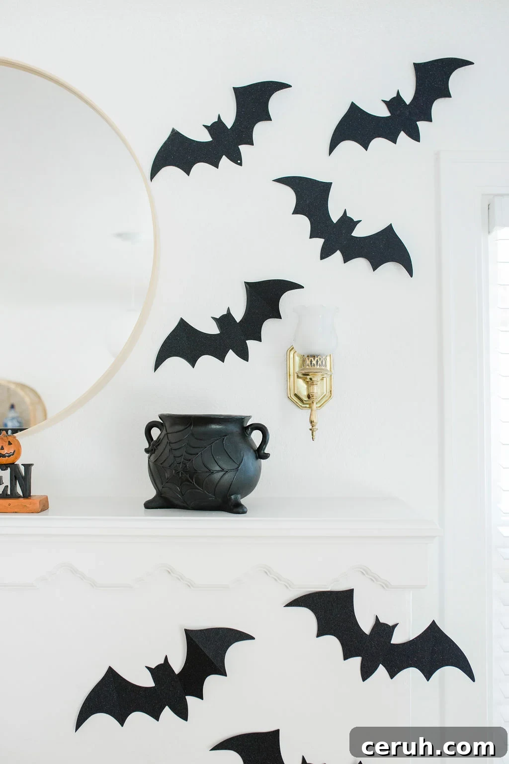 Halloween Decorating Ideas: Creative Ways to Transform Your Home 4 img 106541 3