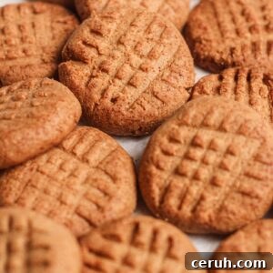 Keto Peanut Butter Cookies