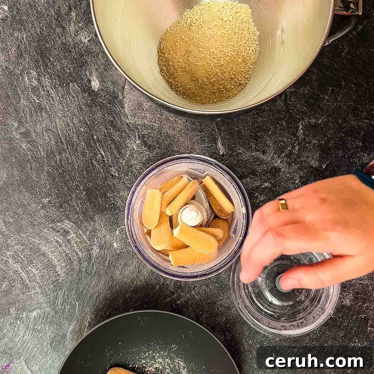 Eggnog Mascarpone Cookies: Christmas Spice Cookie Recipe 4 Crush the ladyfingers.
