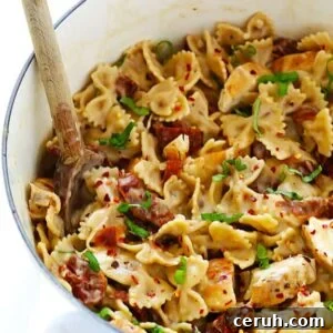Creamy Chicken Pasta with Sun-Dried Tomatoes and Garlic 8 img 31119 8