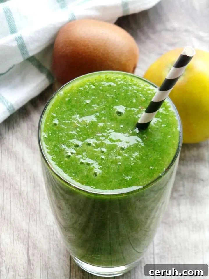 Apple Kiwi Green Smoothie
