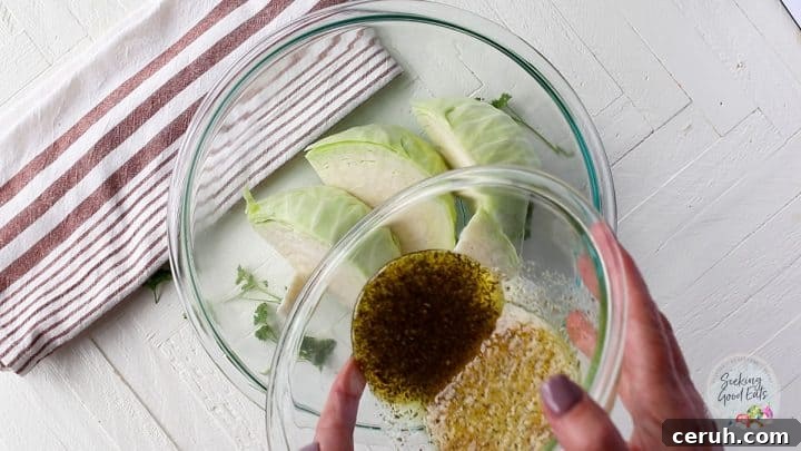 Pouring the mixed seasoning over the cabbage