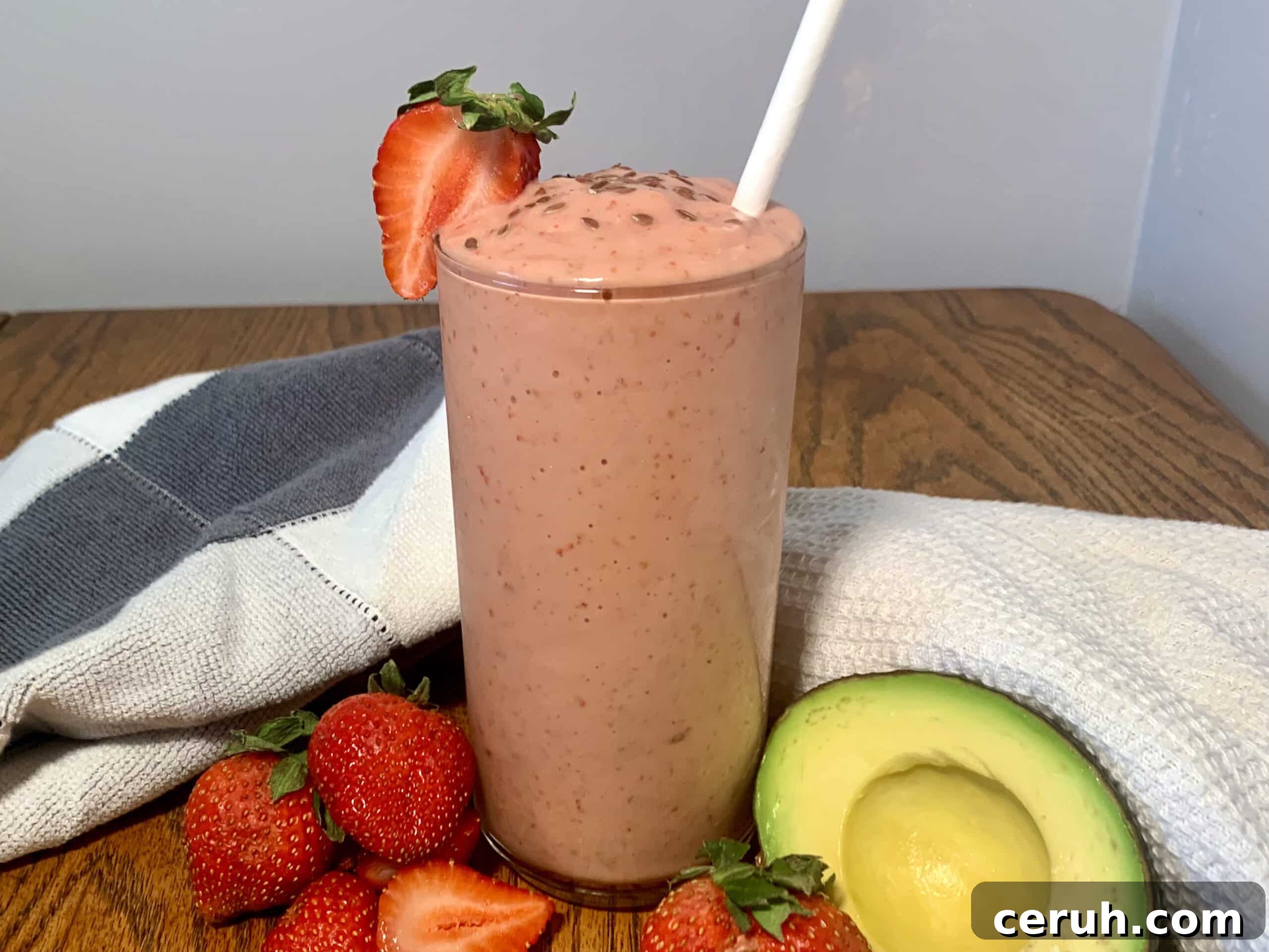 Keto Strawberry Avocado Smoothie