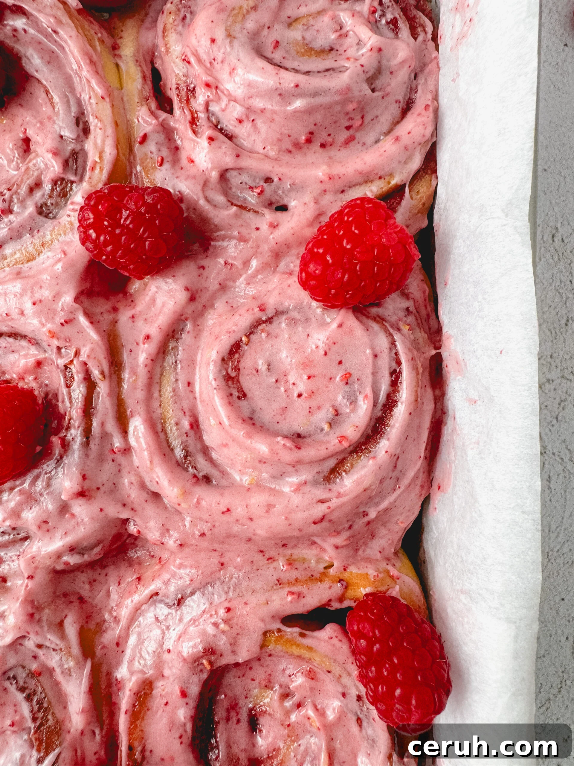 Raspberry rolls plated